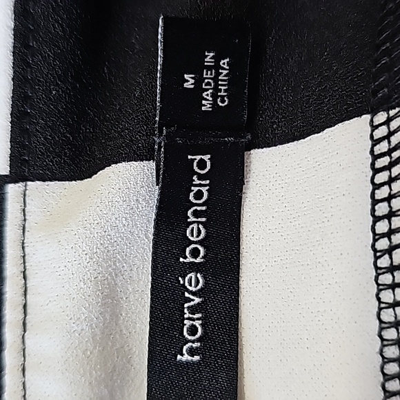 Harve‎ benard women's pull on pants. Medium.  Red, black, and white. Wide leg. - Picture 4 of 7